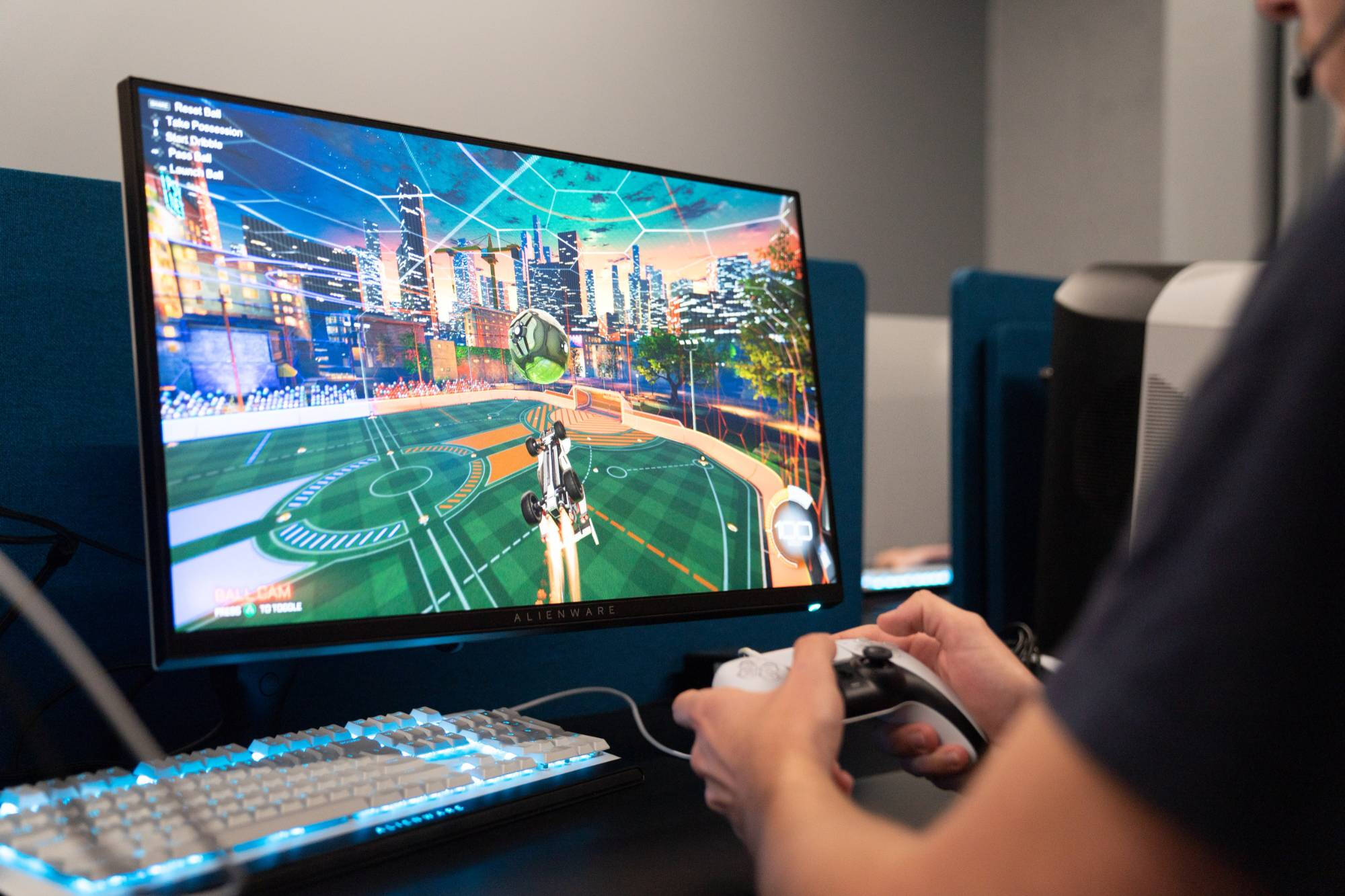 esports teammate playing rocket league